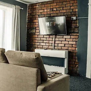 Dealhouse 10 , Huddersfield United Kingdom