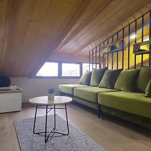 Lulebore 1 , Tirana Albania